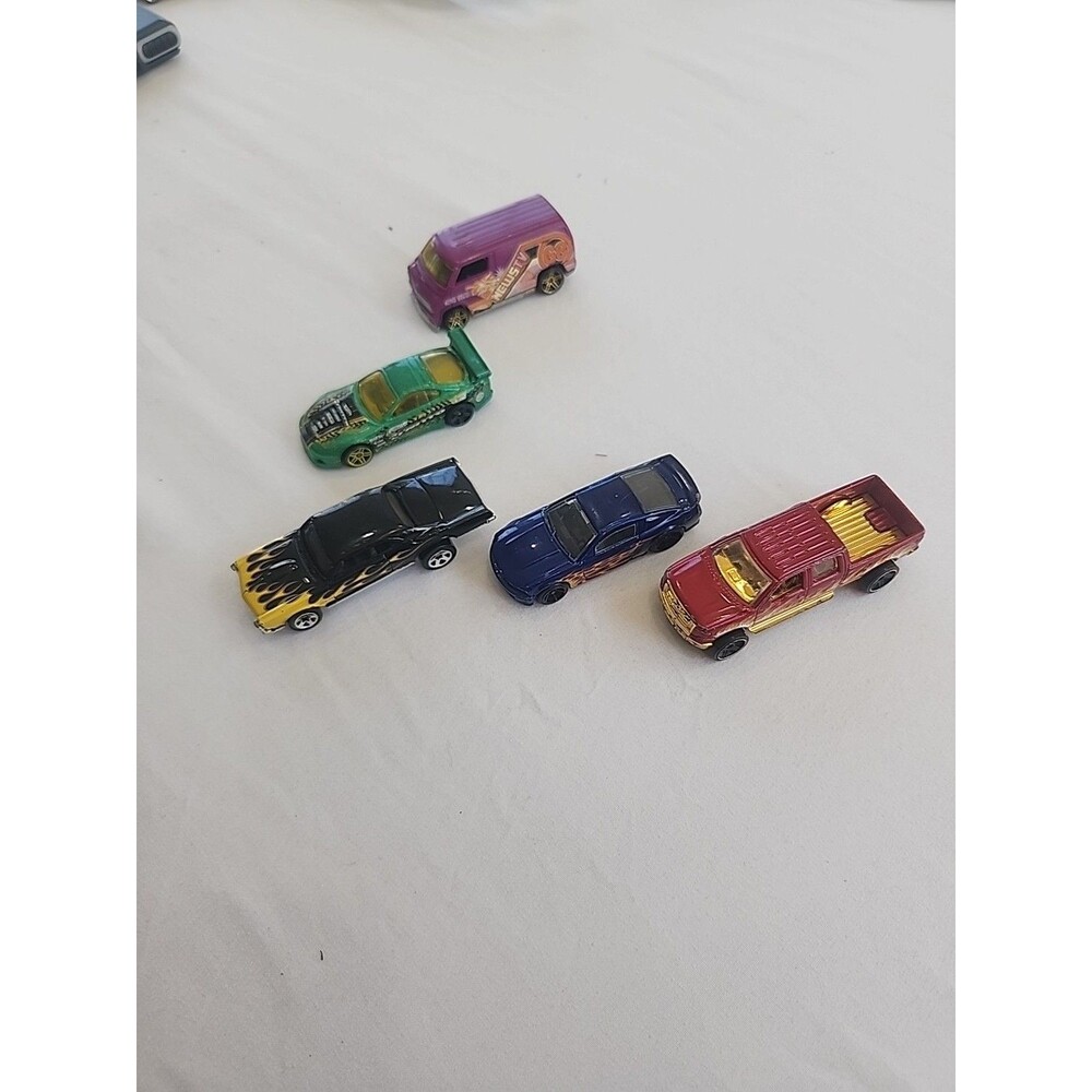 Hot Wheels Loose Lot‎ Of 5 With A 1996 '67 Pontiac GTO And More.
